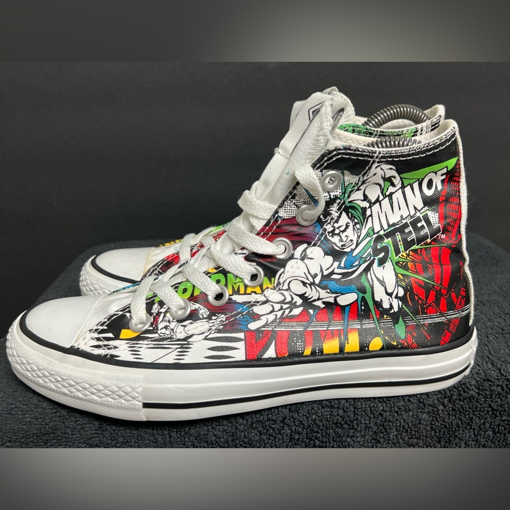 Converse All Star Hi DC Comics Superman Shoes Mens 4 Womens 6 Colorful Graphic